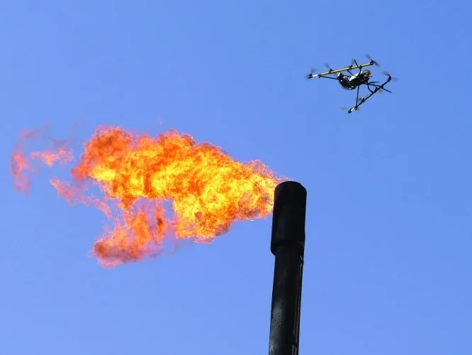 inspeção de flame com drone