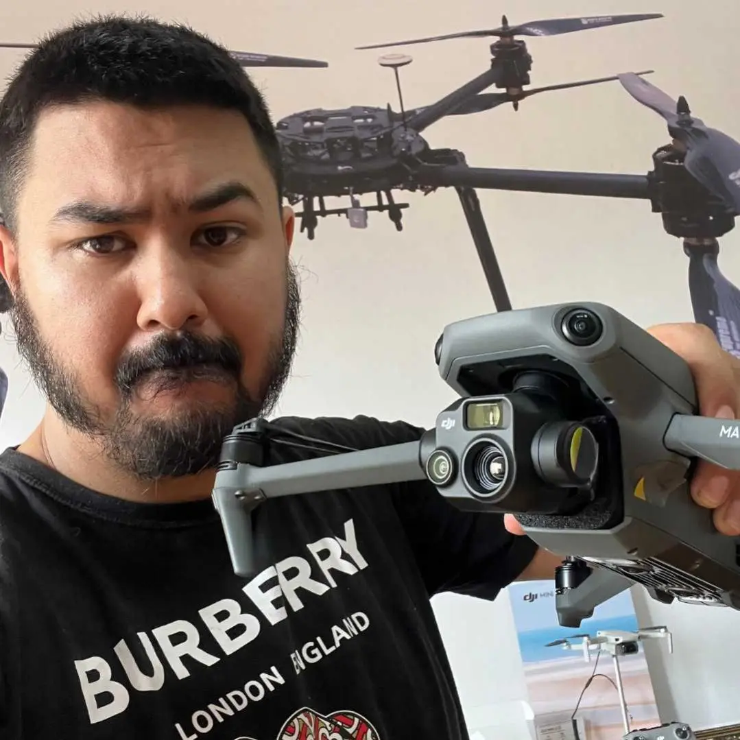 Instrutor-de-drones-Roger instrutor dos cursos Pilotagem e Manutenção de Drones