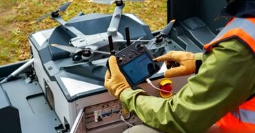 DJI Dock 2 e drone Matrice 3D operando de forma autônoma sob autorização da ANAC para voos BVLOS.